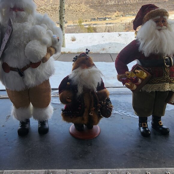 Santa Figurine - Picture 6 of 9